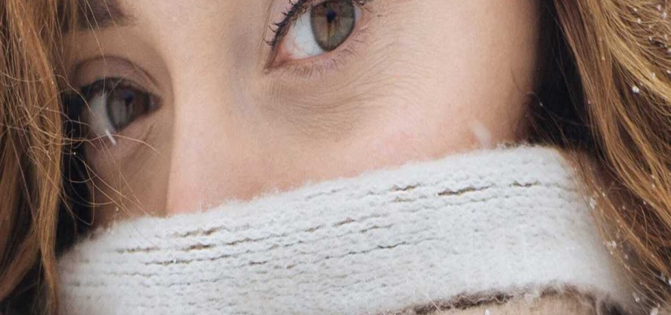 Glowing Eyes: Effortless Makeup Removal Guide