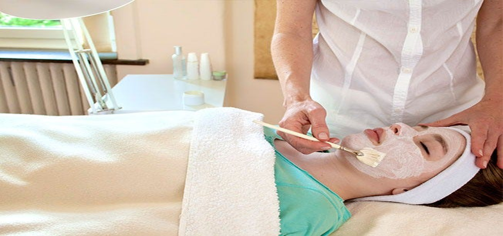 Radiant Skin Secrets: Unveiling the Best Chemical Peel Treatment