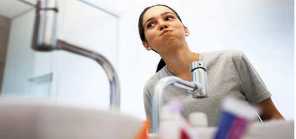 The Ultimate Guide to Oil Pulling for Body Cleansing